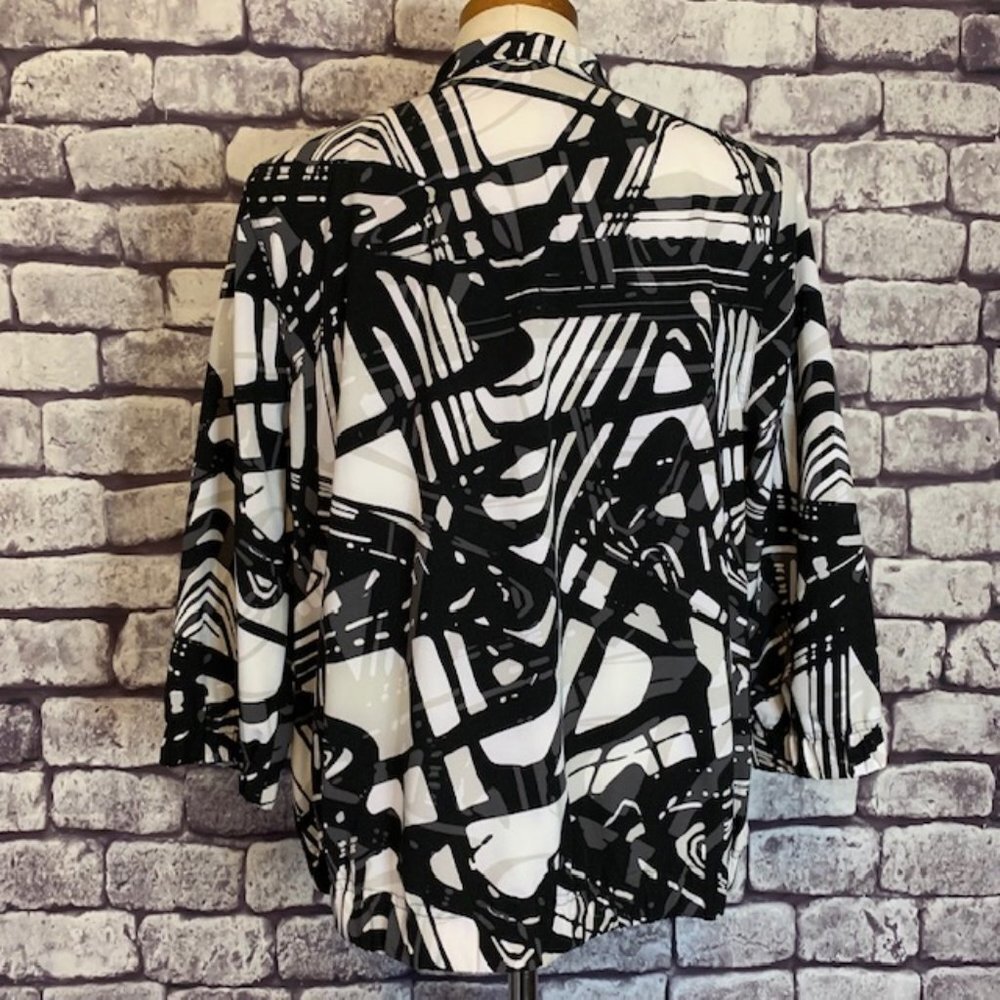 Chico's Zenergy 3/4 Sleeve Jacket Size M - Picture 9 of 10
